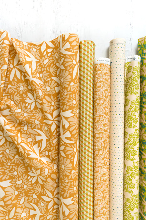 Evolve Queen Bee FLANNEL - Evolve by Suzy Quilts | AGF