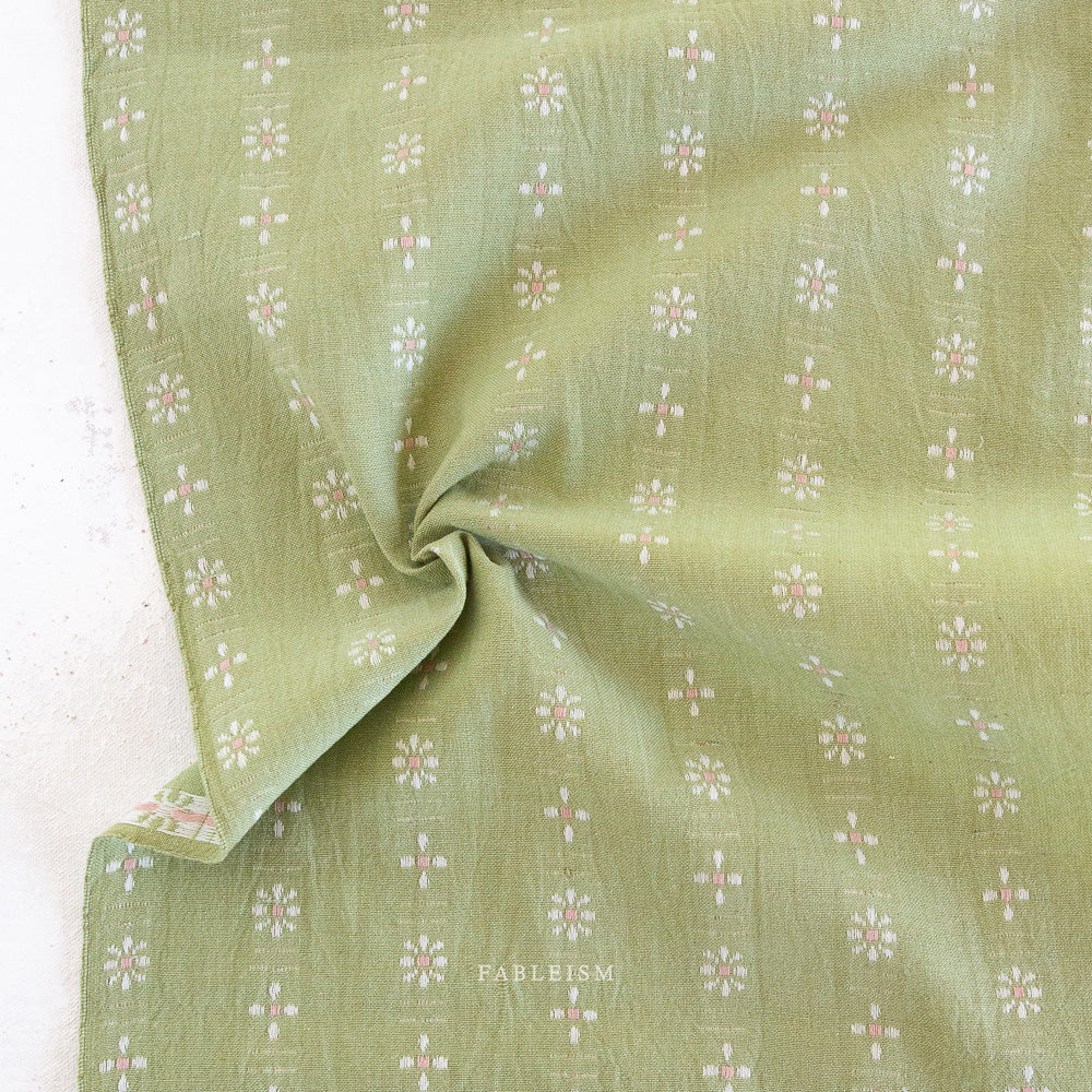CELADON - Forest Forage Daisies | Fableism