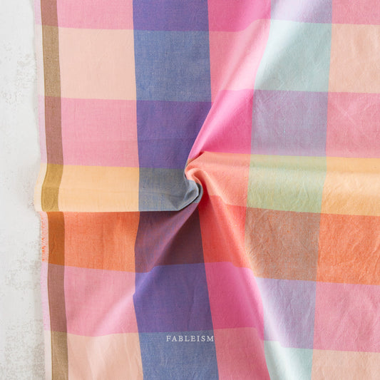Plaid in MIDSOMMAR - Swedish Holiday | Fableism